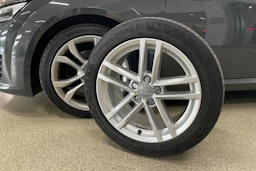 Harmaa Audi TT 2015 kuva 13.