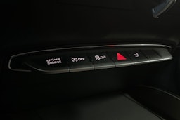 Harmaa Audi TT 2015 kuva 17.