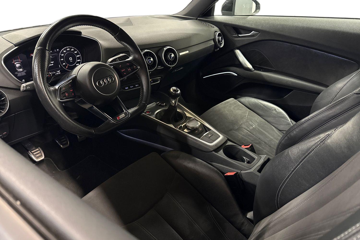 Audi TT Coupe 2.0 169KW 2015, bild 6/23