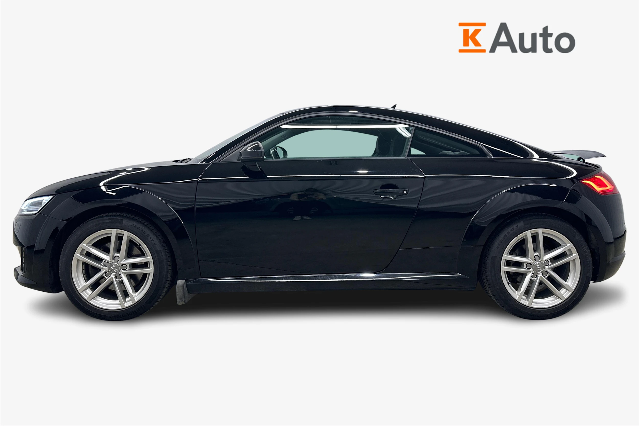musta Audi TT 2016 kuva 7.