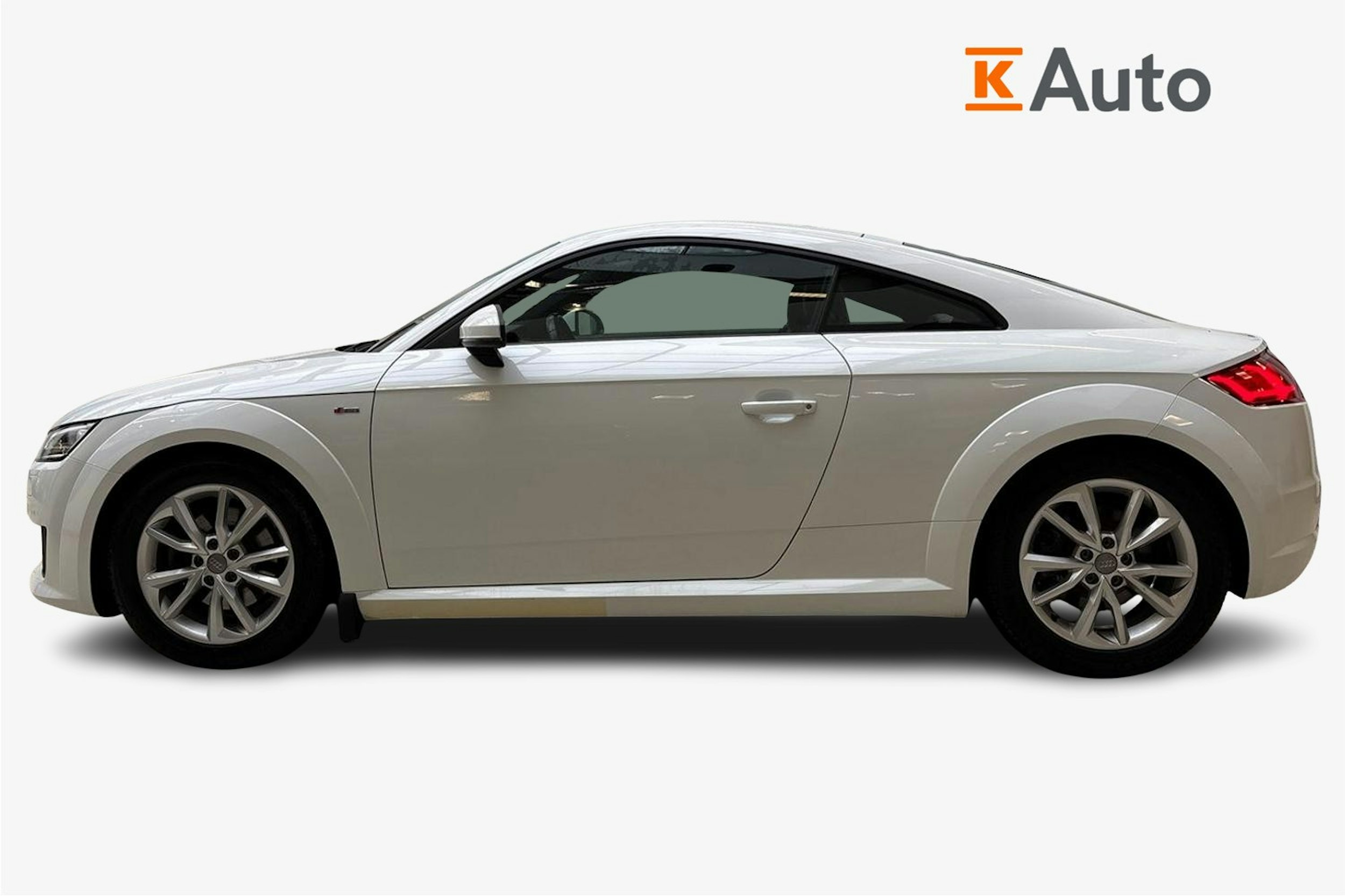 Valkoinen Audi TT 2017 kuva 5.