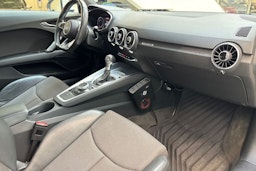 Valkoinen Audi TT 2017 kuva 19.