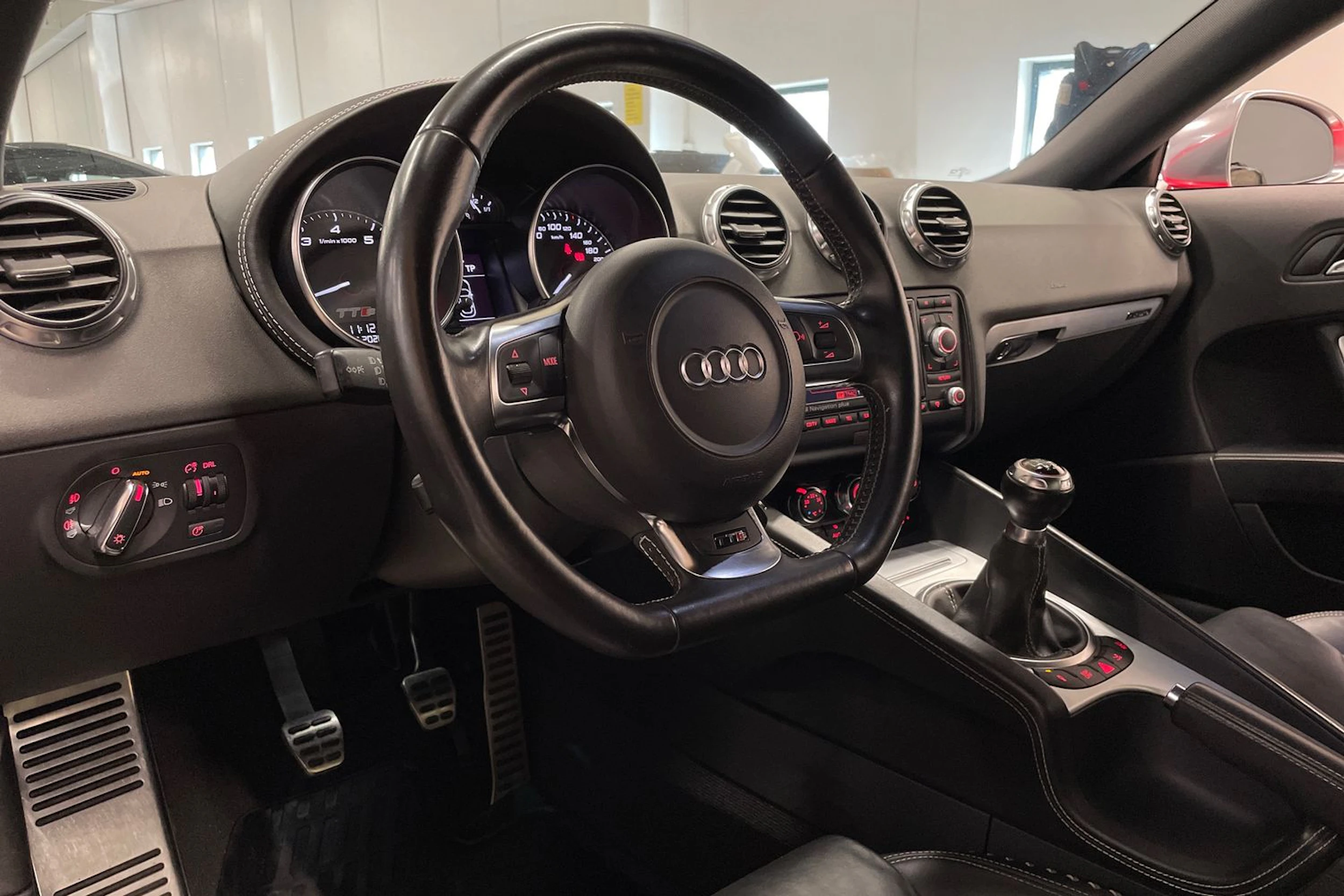 punainen Audi TTS 2008 kuva 20.