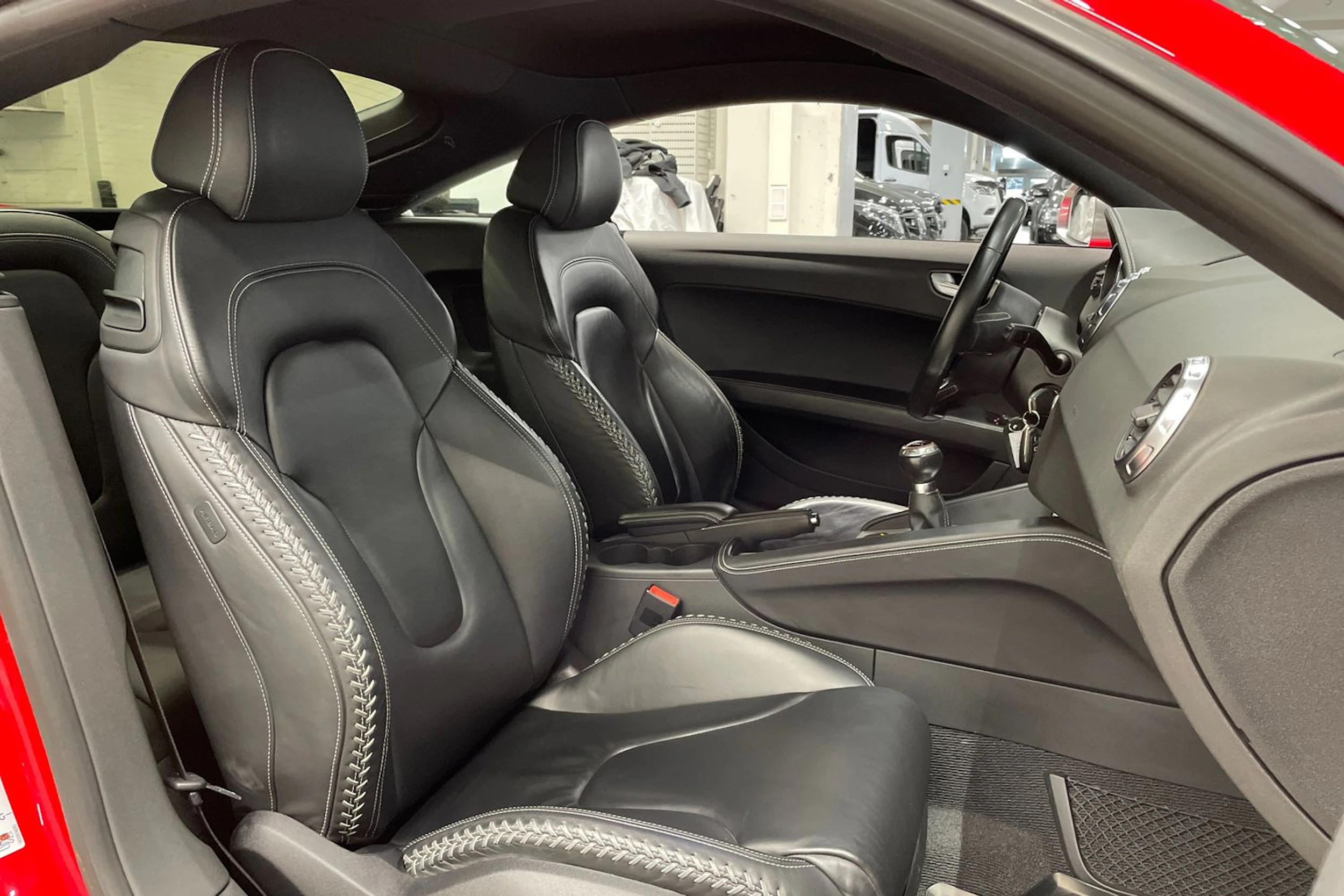 punainen Audi TTS 2008 kuva 21.