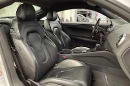 harmaa Audi TTS 2009 kuva 28.