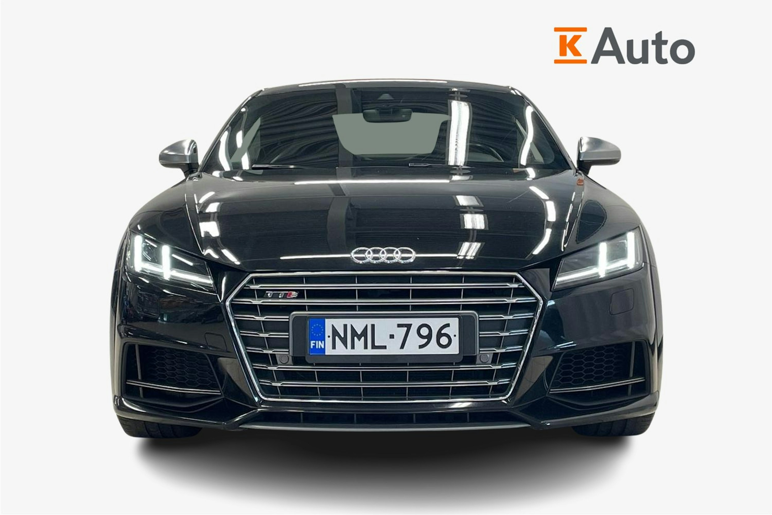 Musta Audi TTS 2016 kuva 5.