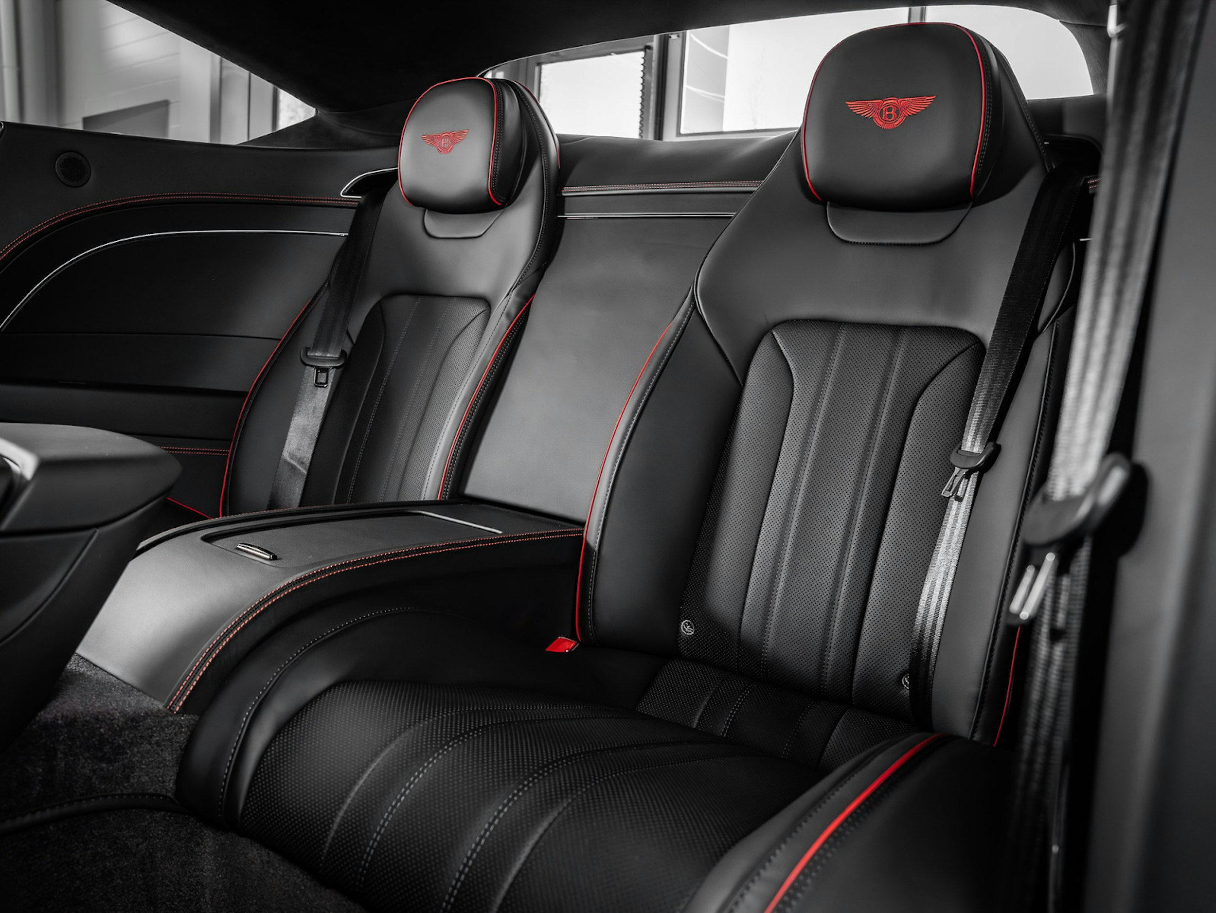 granite Bentley Continental GT 2026 kuva 15.