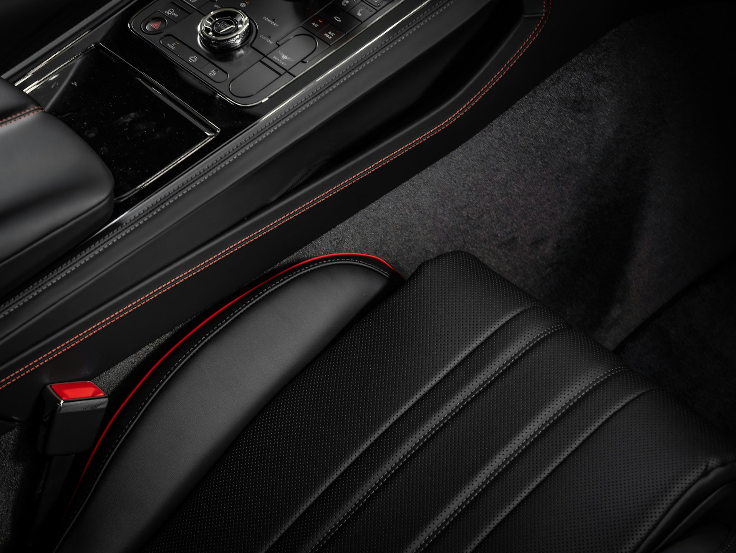 granite Bentley Continental GT 2026 kuva 18.