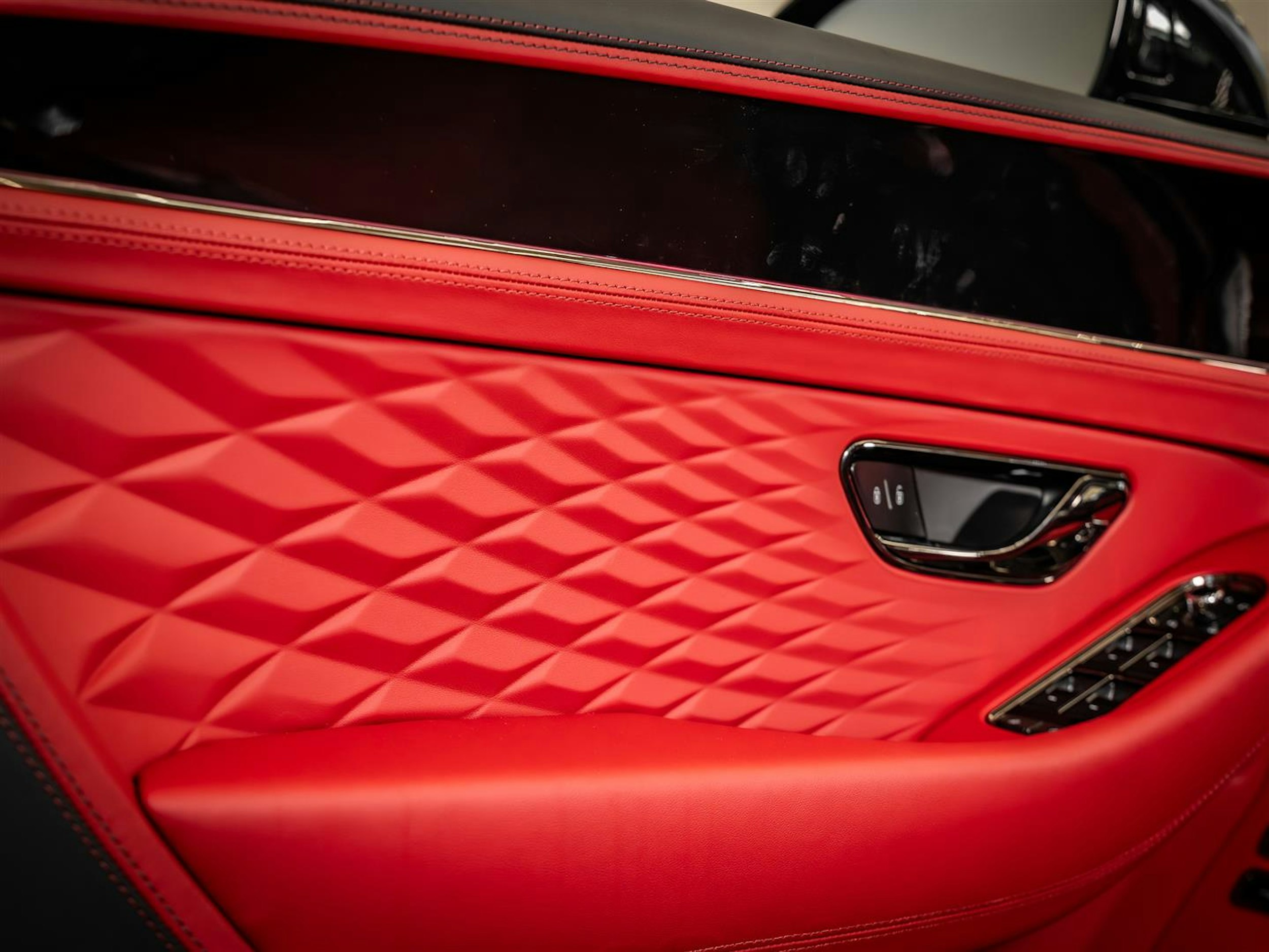 Bentley Continental GT 2026 kuva 13.