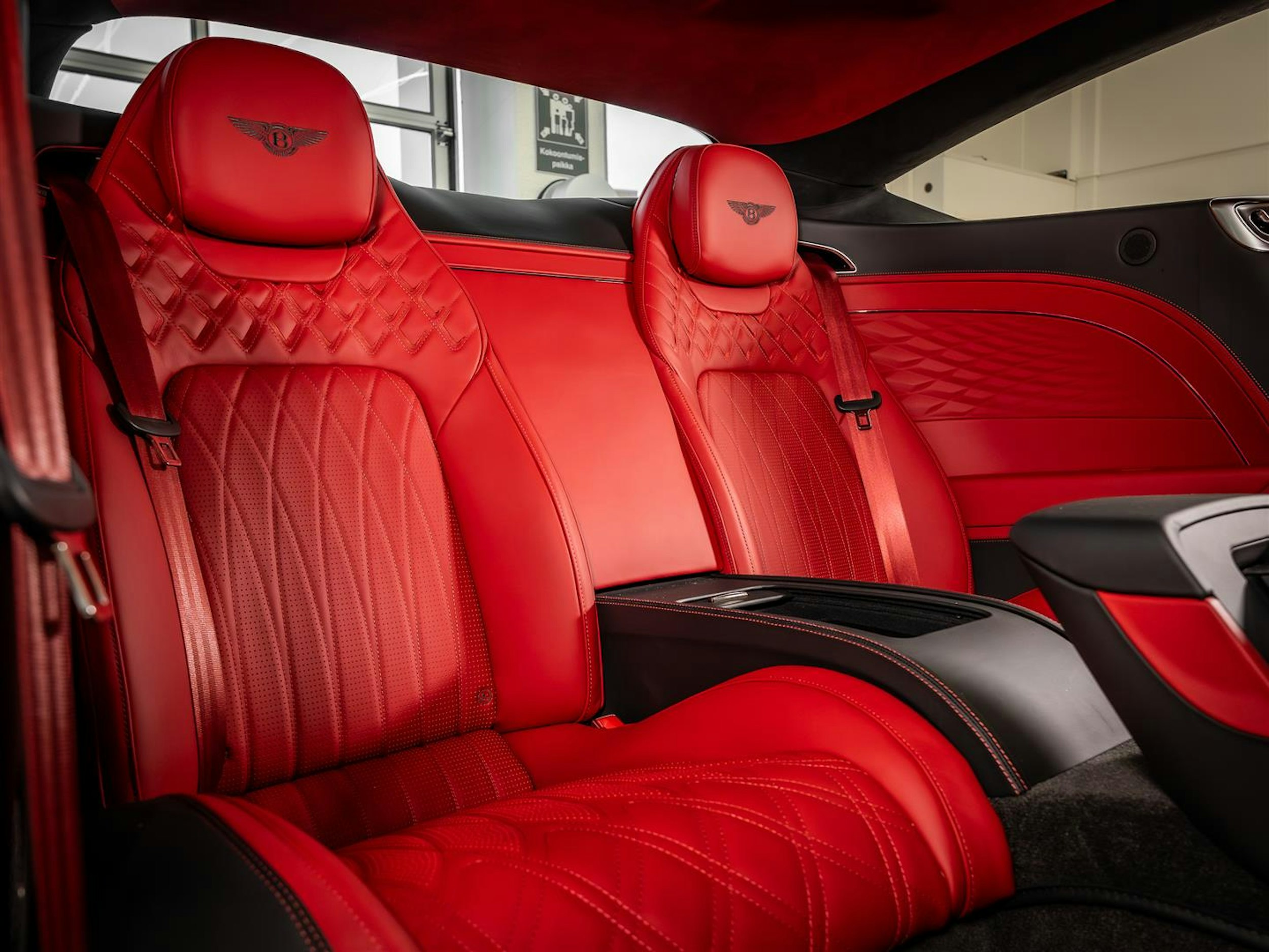 Bentley Continental GT 2026 kuva 17.