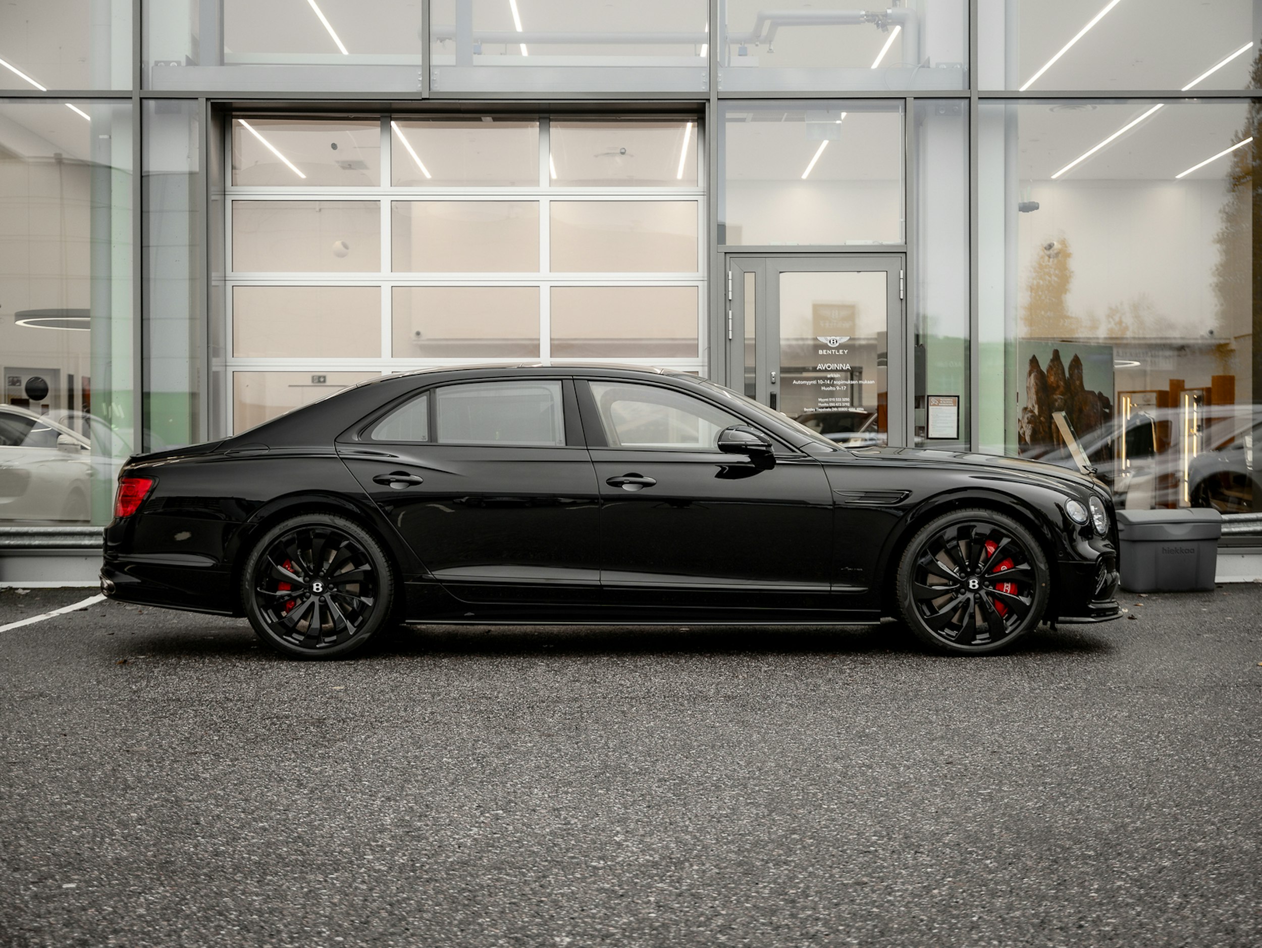 beluga Bentley Flying Spur 2026 kuva 2.