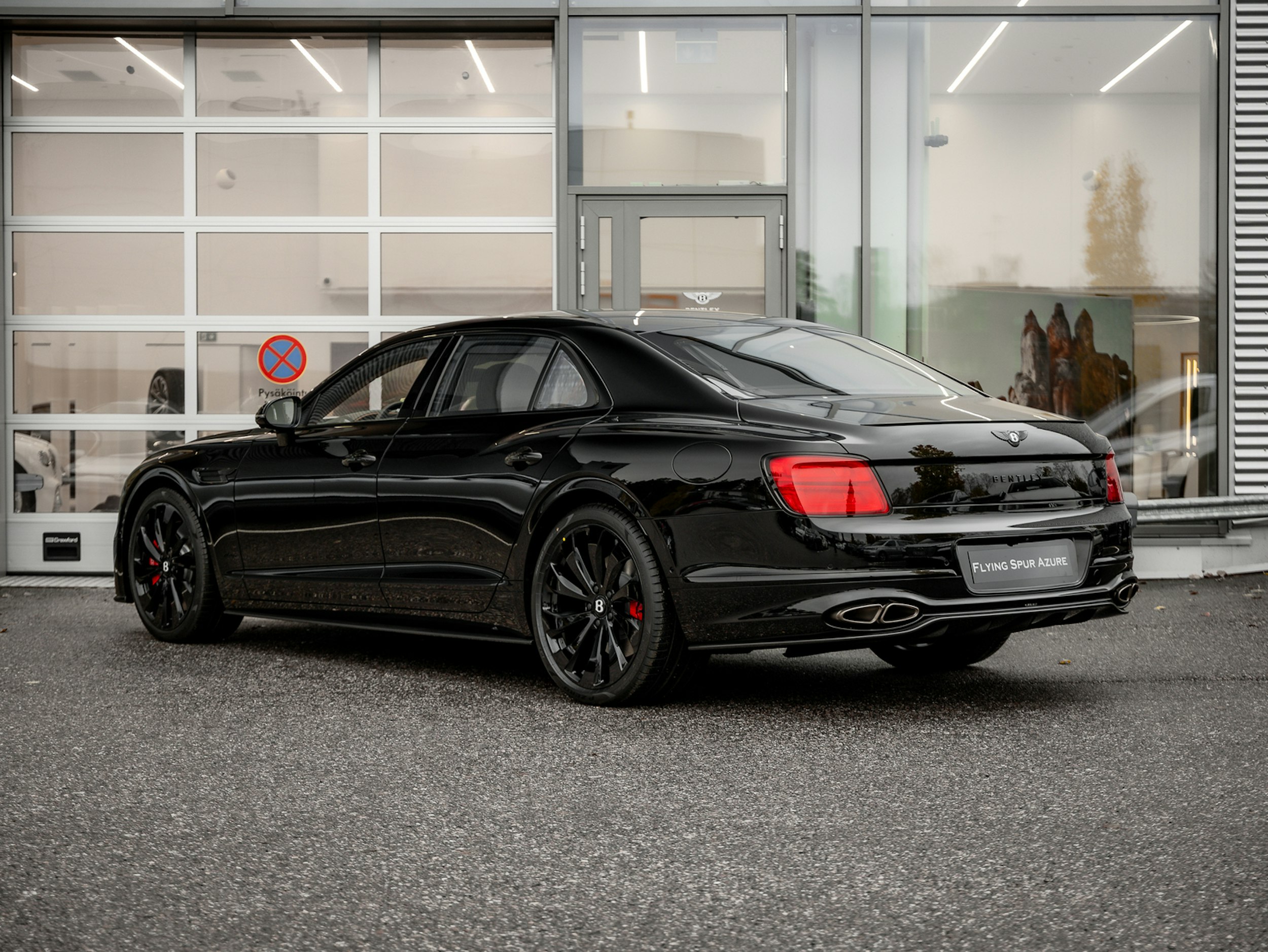 beluga Bentley Flying Spur 2026 kuva 3.