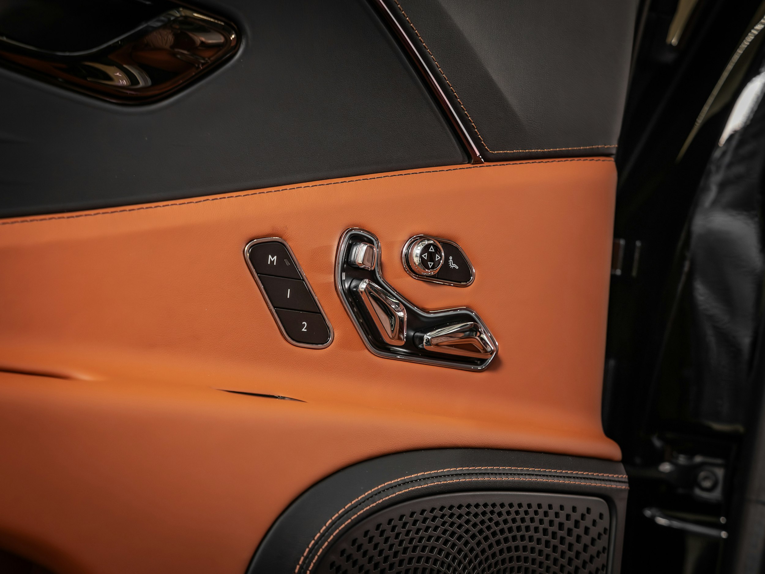 beluga Bentley Flying Spur 2026 kuva 11.