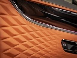 beluga Bentley Flying Spur 2026 kuva 12.