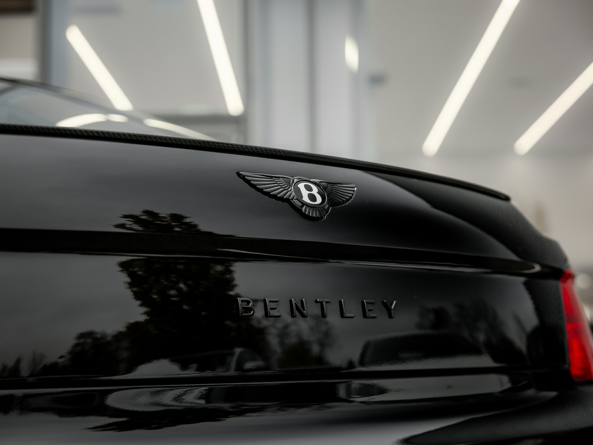 beluga Bentley Flying Spur 2026 kuva 15.