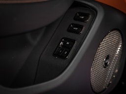 beluga Bentley Flying Spur 2026 kuva 17.