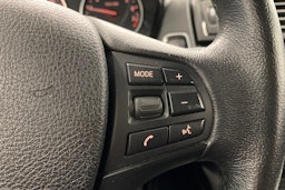 valkoinen BMW 114 2013 kuva 18.