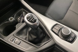 valkoinen BMW 114 2013 kuva 21.
