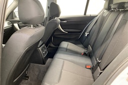 valkoinen BMW 114 2013 kuva 25.