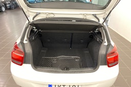 valkoinen BMW 114 2013 kuva 26.