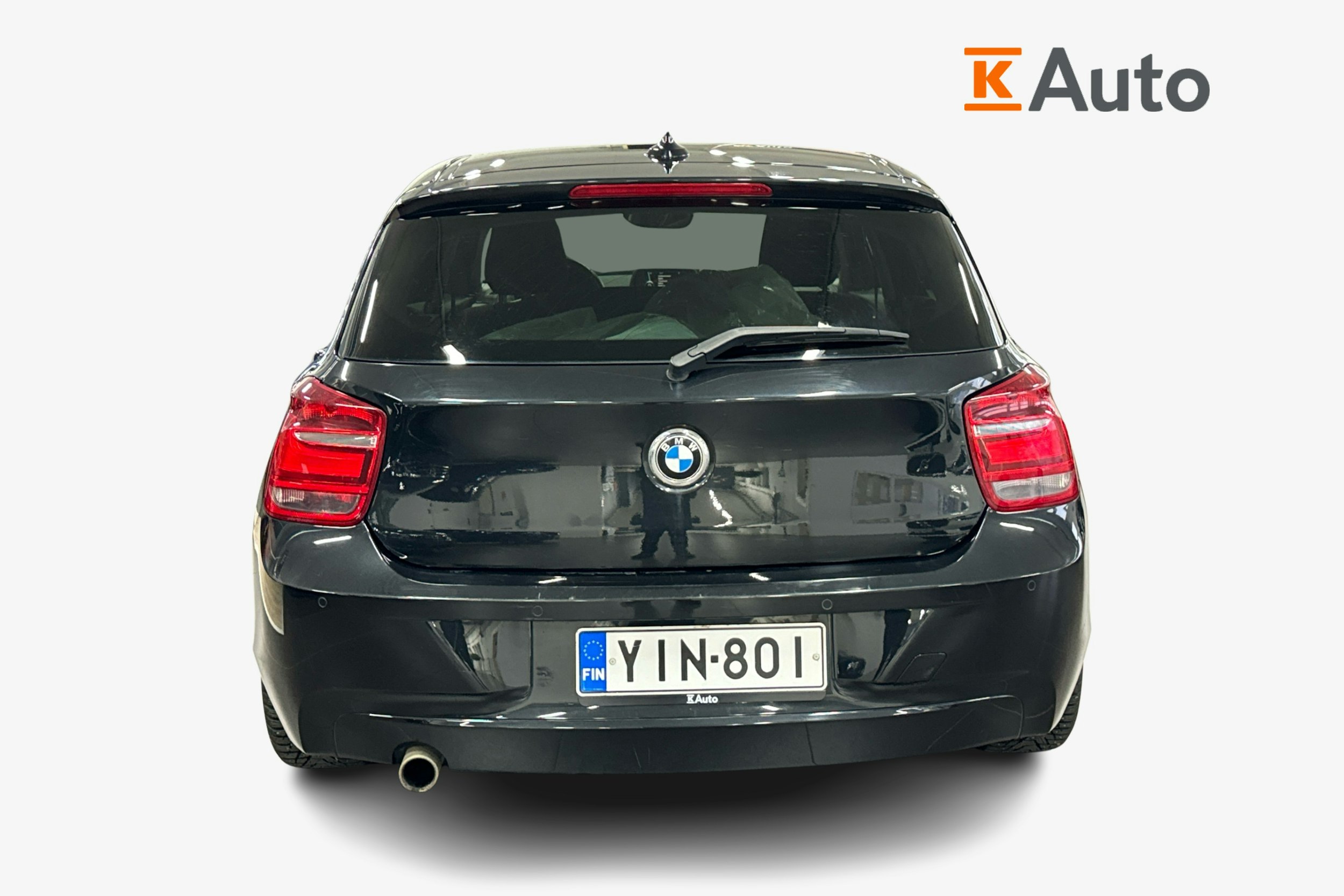 musta BMW 114 2014 kuva 3.