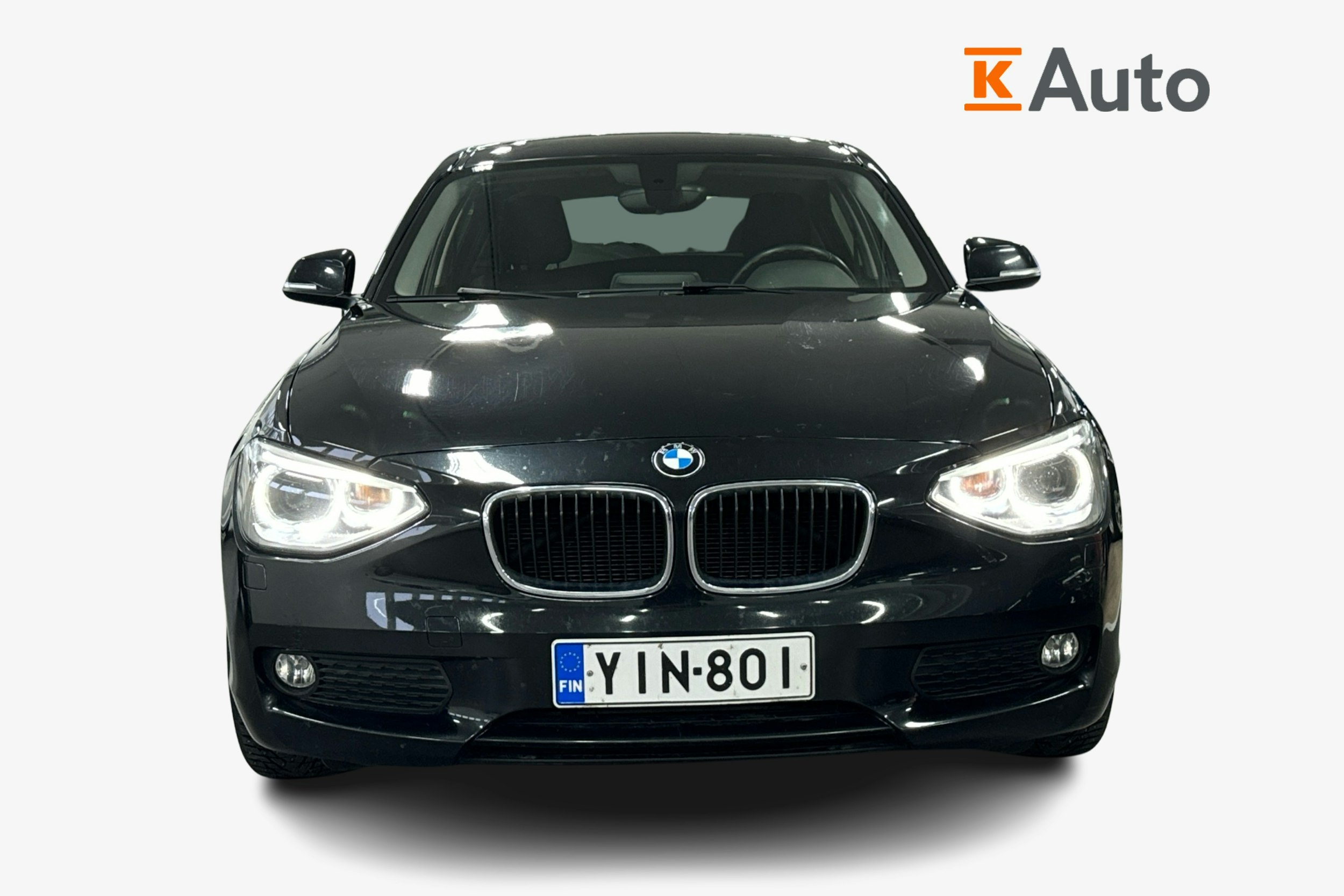 musta BMW 114 2014 kuva 4.