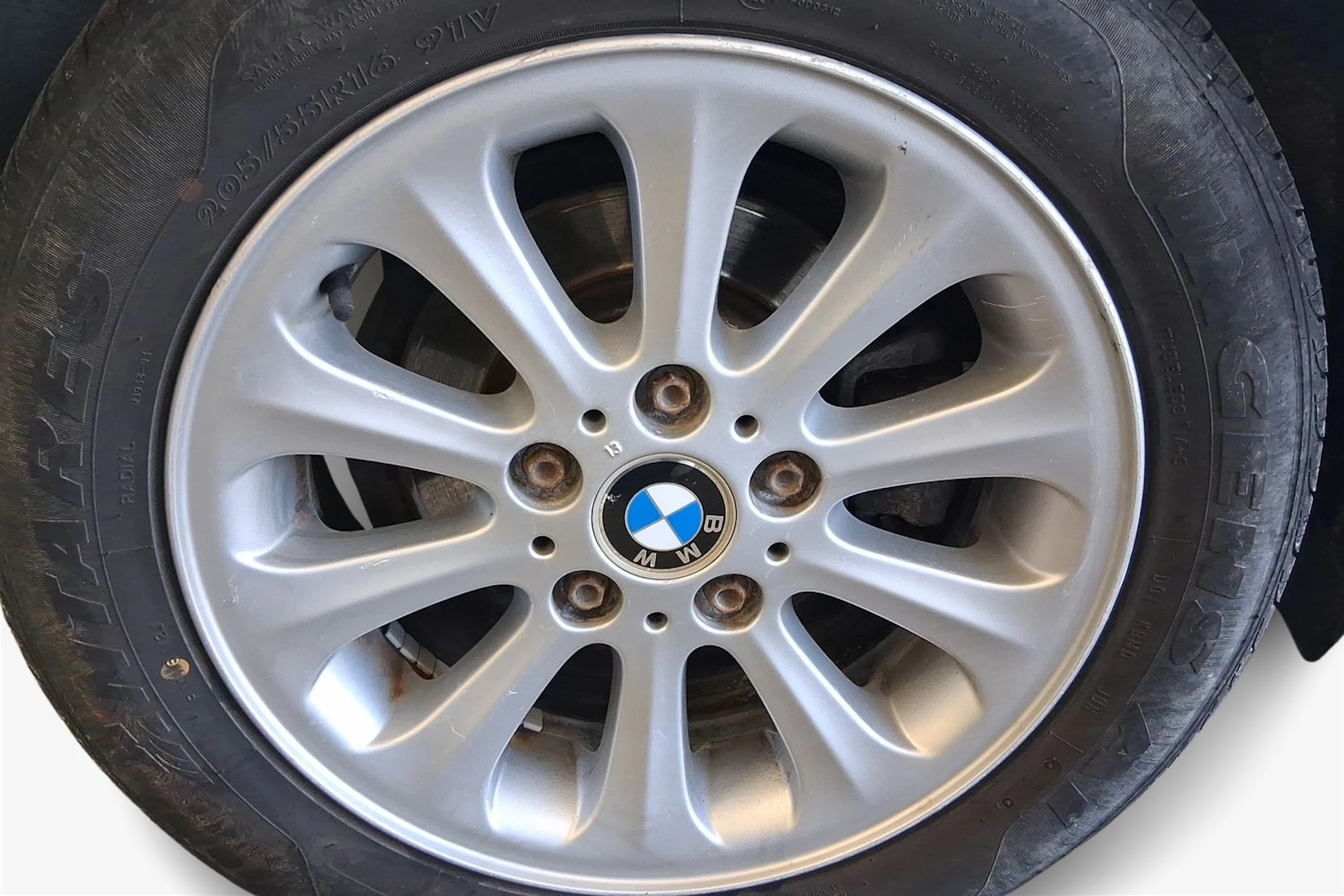 hopea BMW 116 2006 kuva 9.