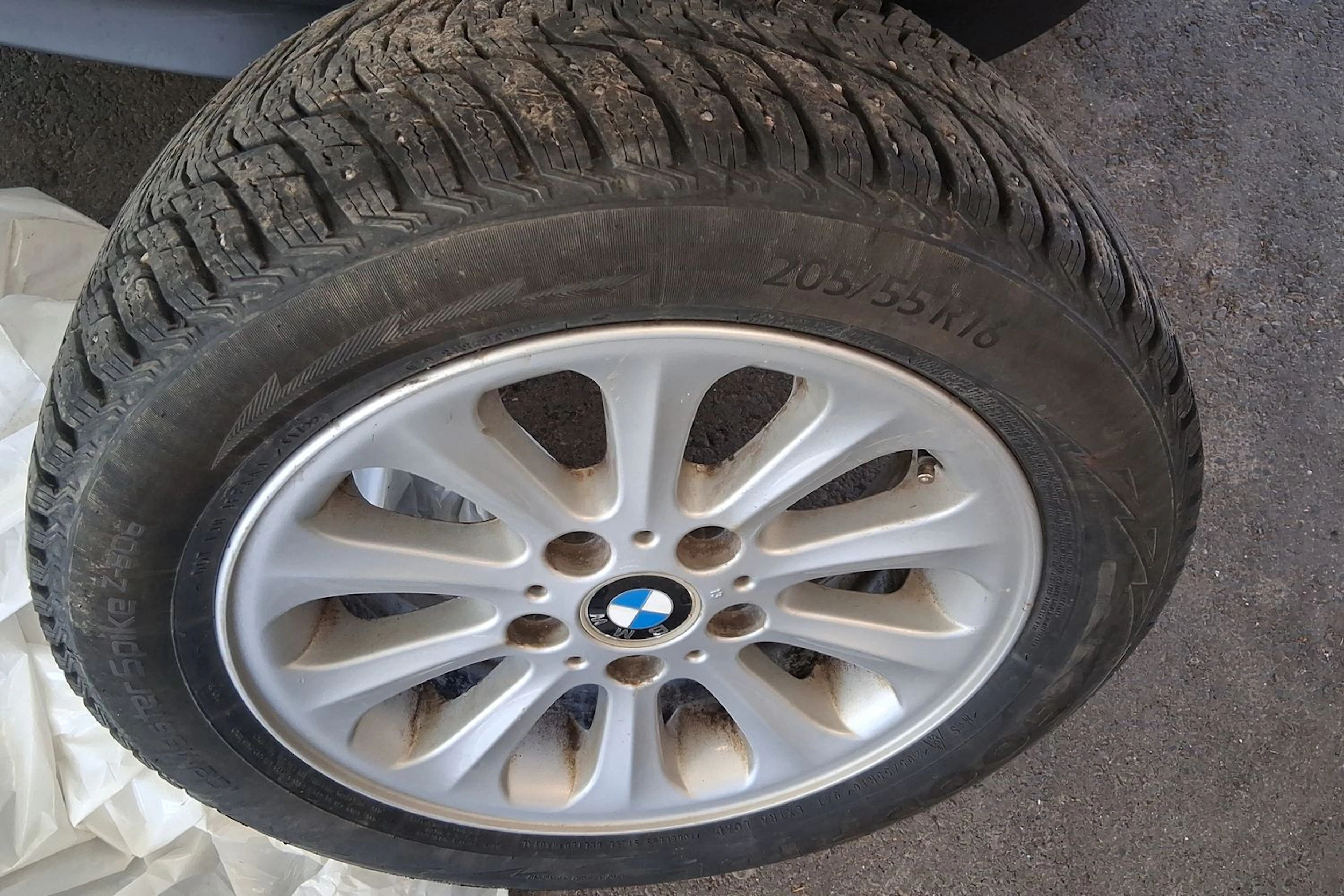 hopea BMW 116 2006 kuva 11.
