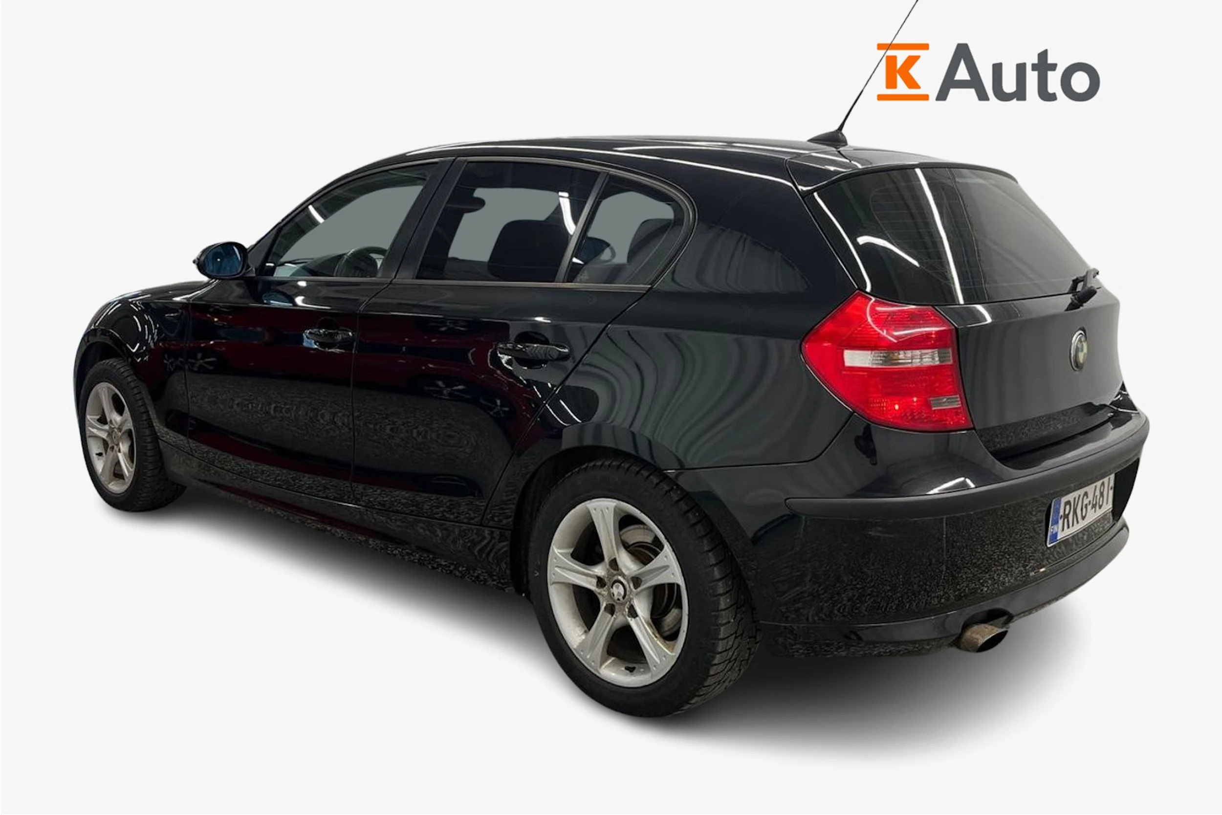 Musta BMW 116 2007 kuva 2.