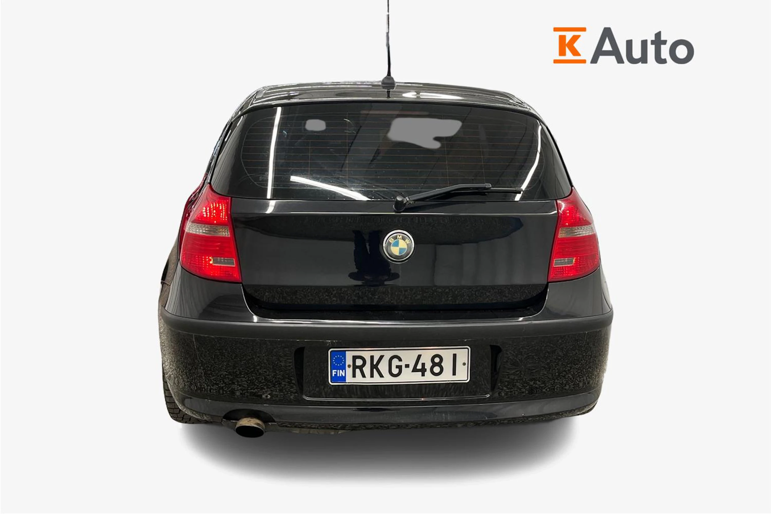 Musta BMW 116 2007 kuva 3.