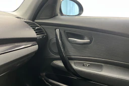 Musta BMW 116 2007 kuva 13.