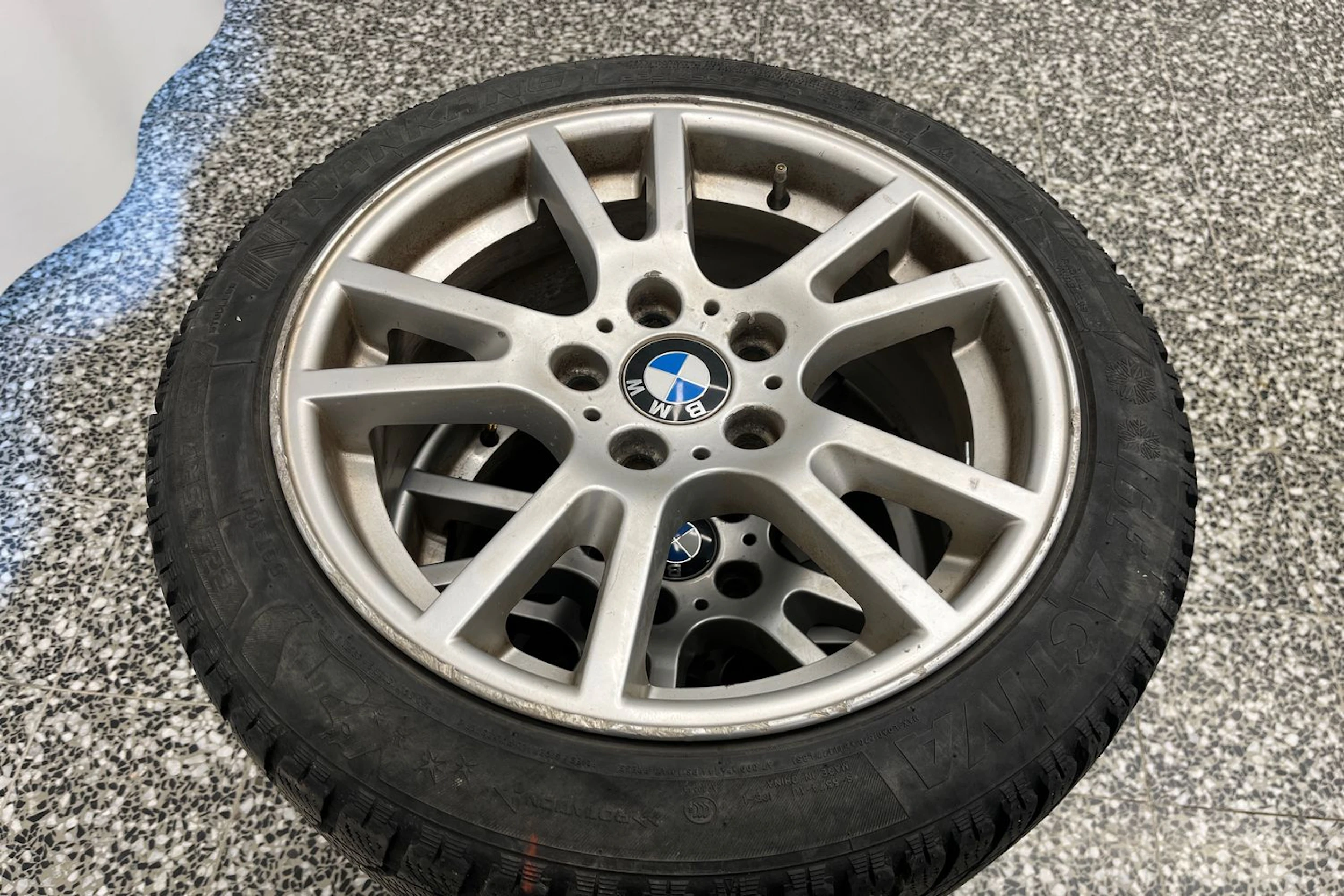 Musta BMW 116 2007 kuva 16.