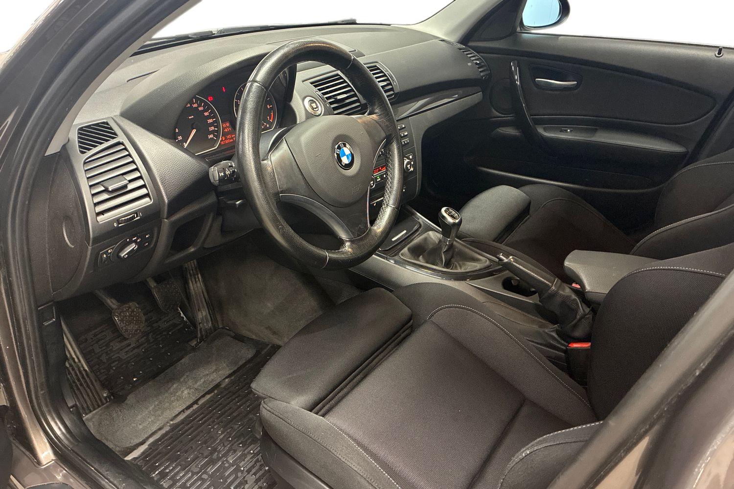 BMW 116 E87 Hatchback 2008, bild 6/21