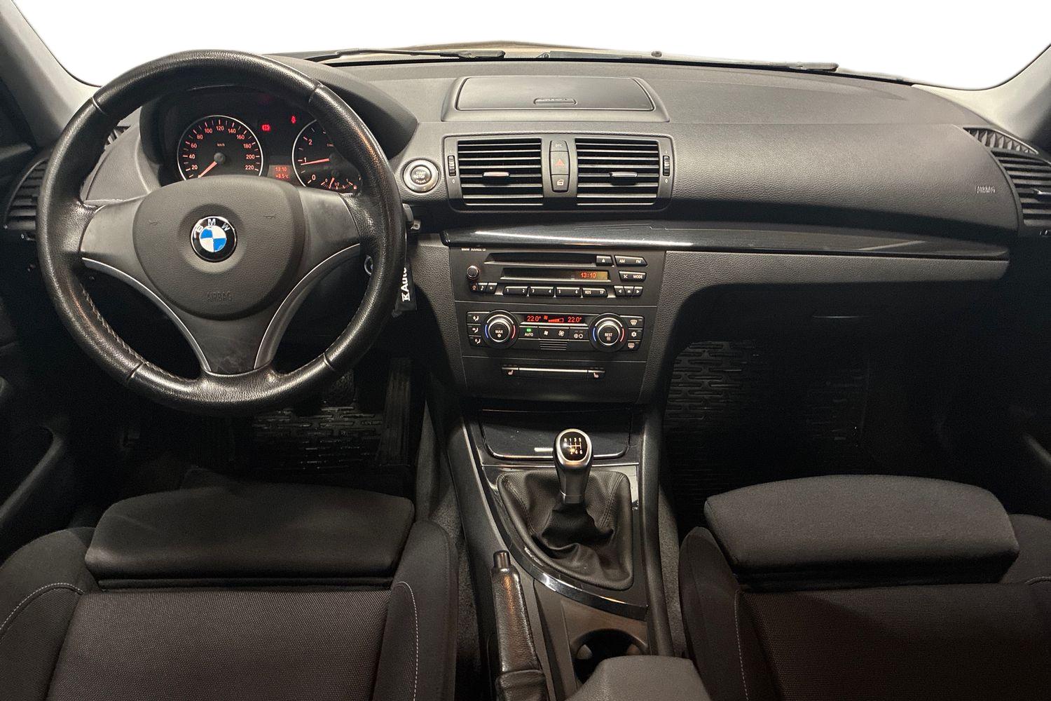 BMW 116 E87 Hatchback 2008, bild 7/21