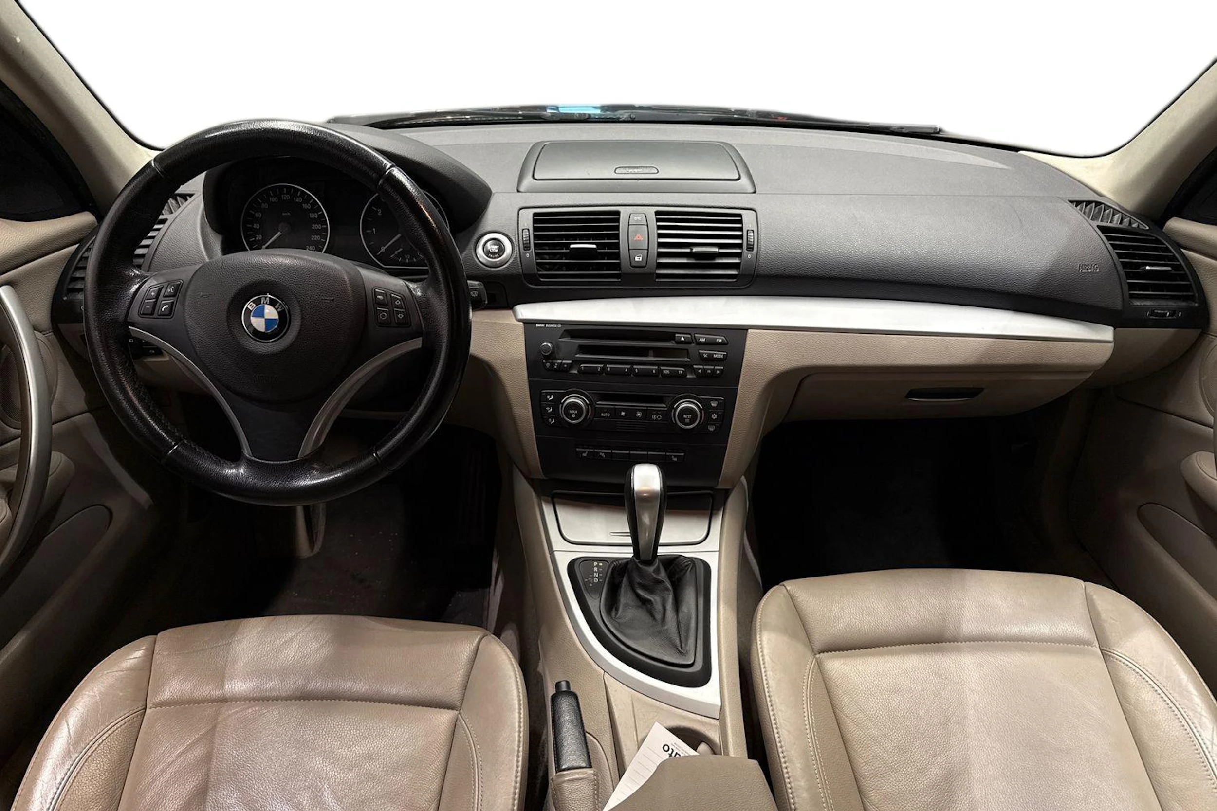 Musta BMW 116 2008 kuva 9.