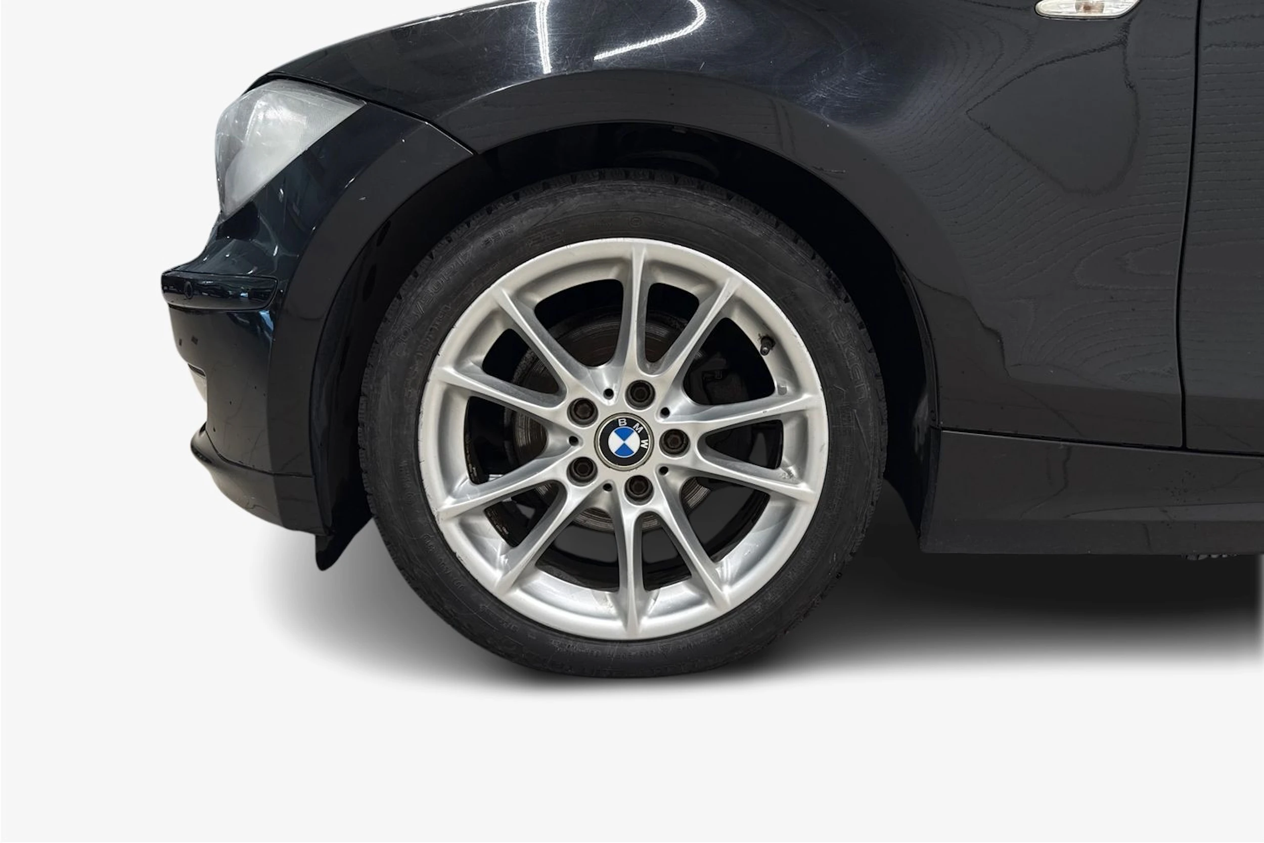 Musta BMW 116 2008 kuva 12.