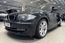 Musta BMW 116 2008 kuva 17.