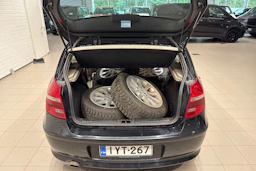 Musta BMW 116 2008 kuva 25.