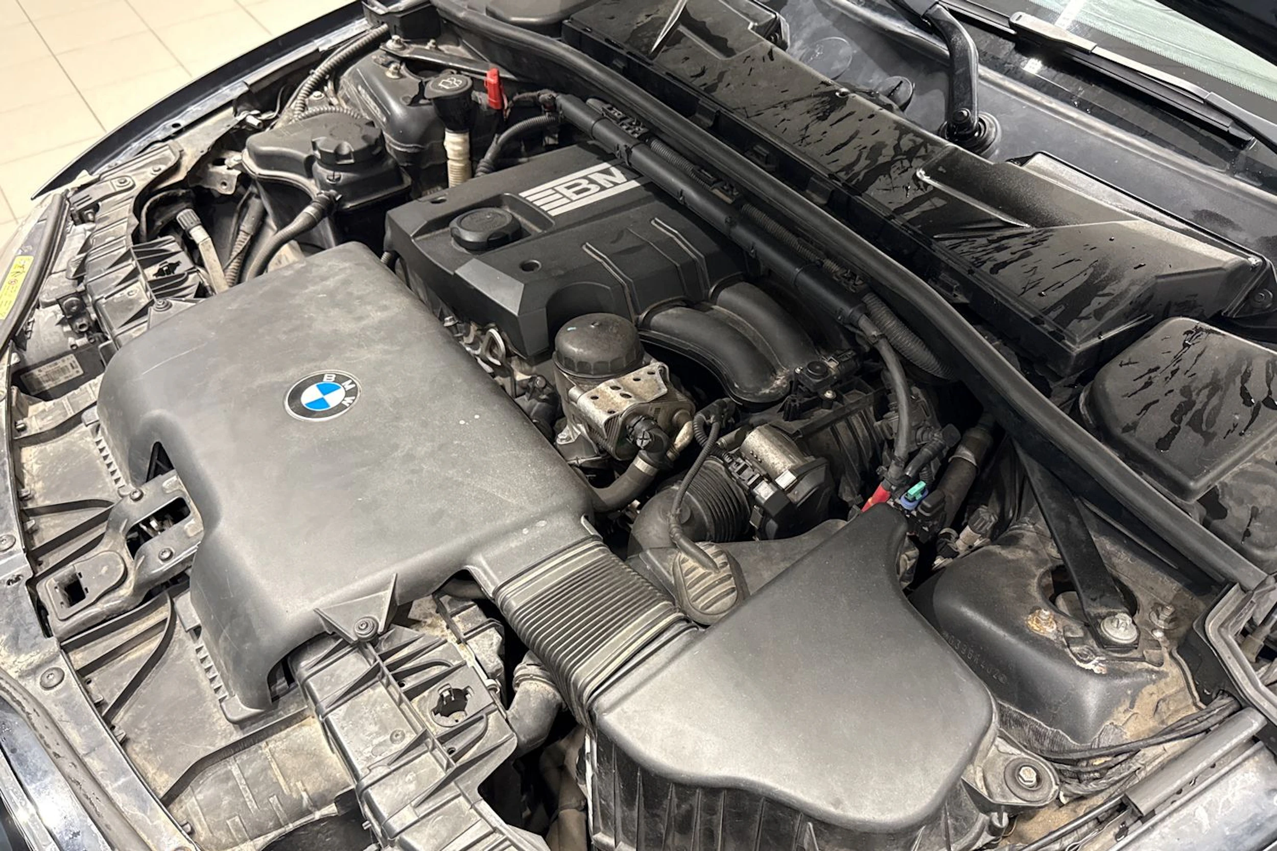 Musta BMW 116 2008 kuva 30.