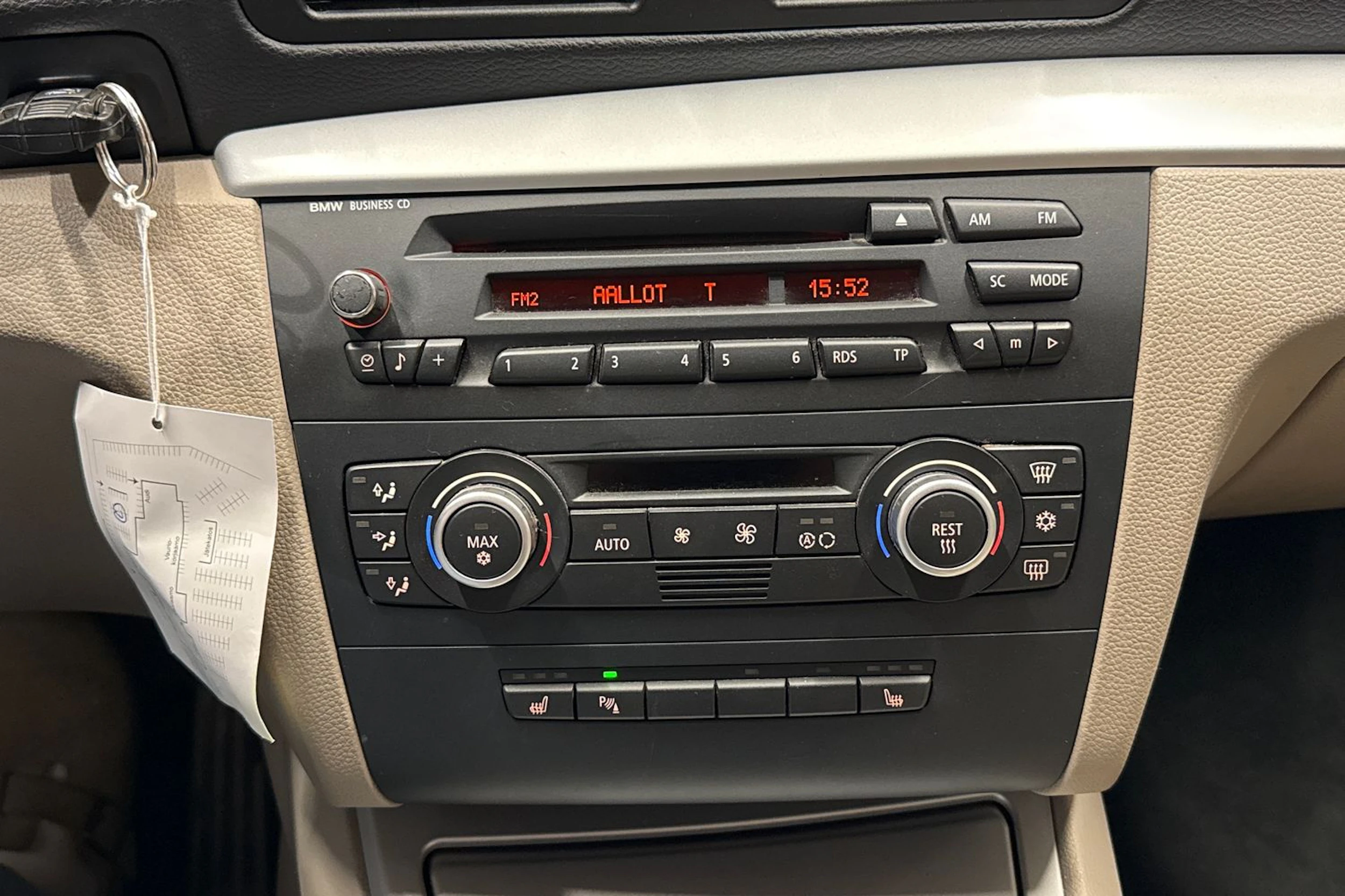 Musta BMW 116 2008 kuva 34.