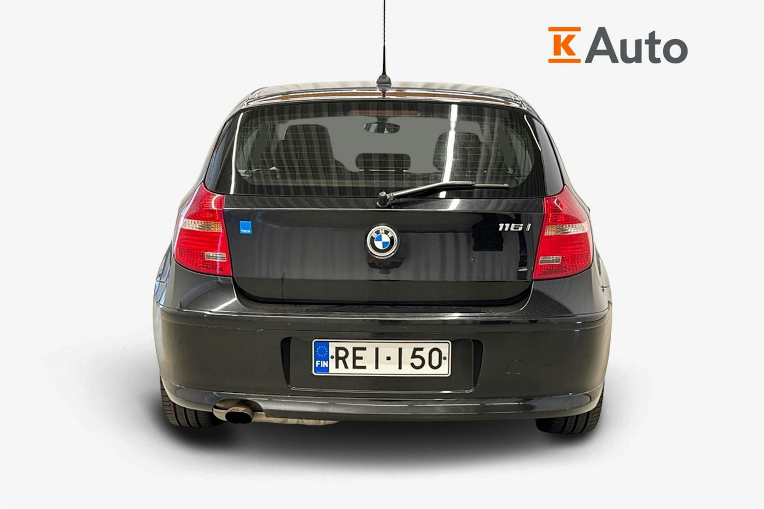 musta BMW 116 2009 kuva 3.