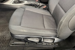 musta BMW 116 2009 kuva 24.