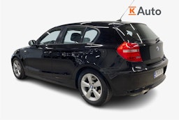 musta BMW 116 2010 kuva 2.