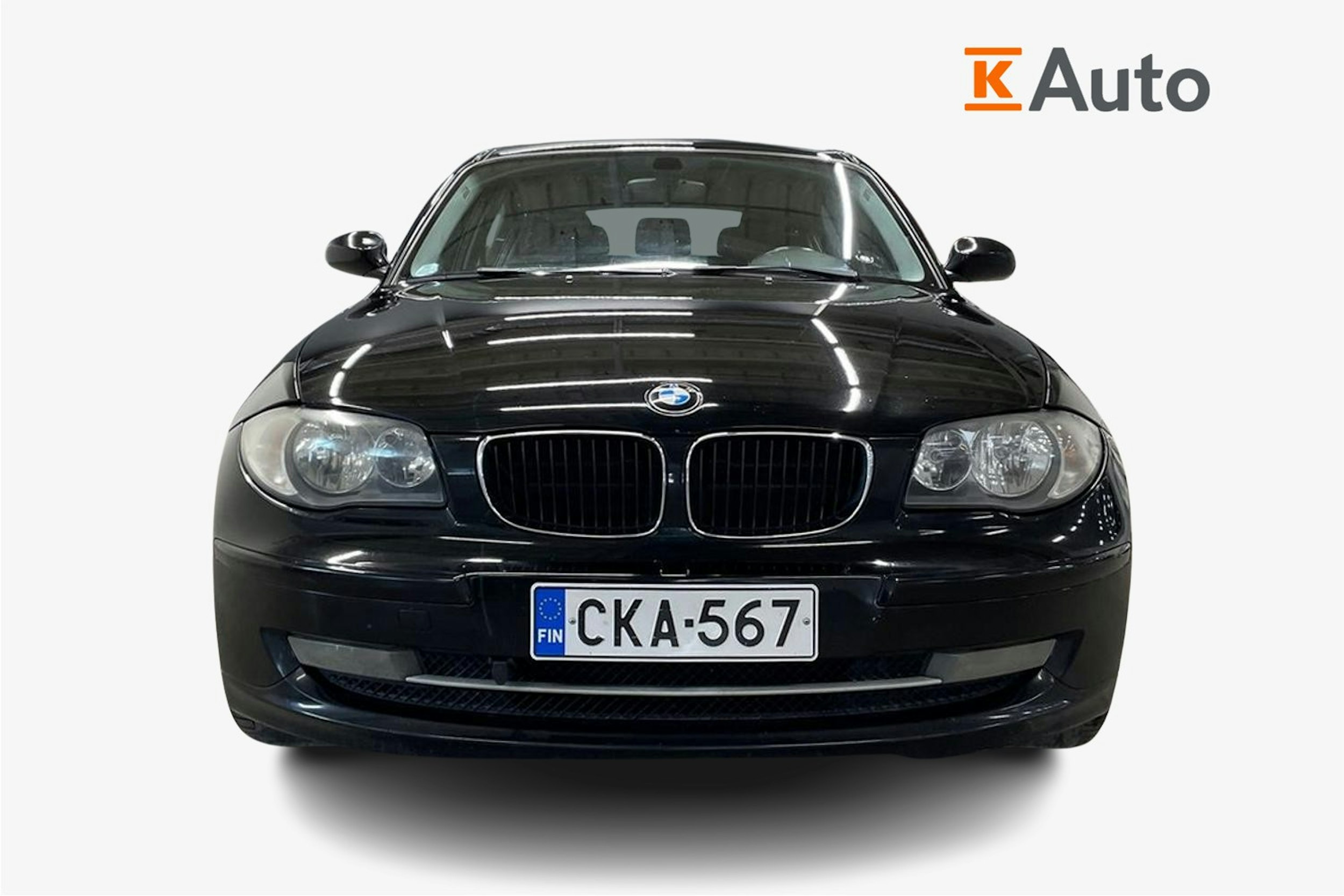 musta BMW 116 2010 kuva 5.