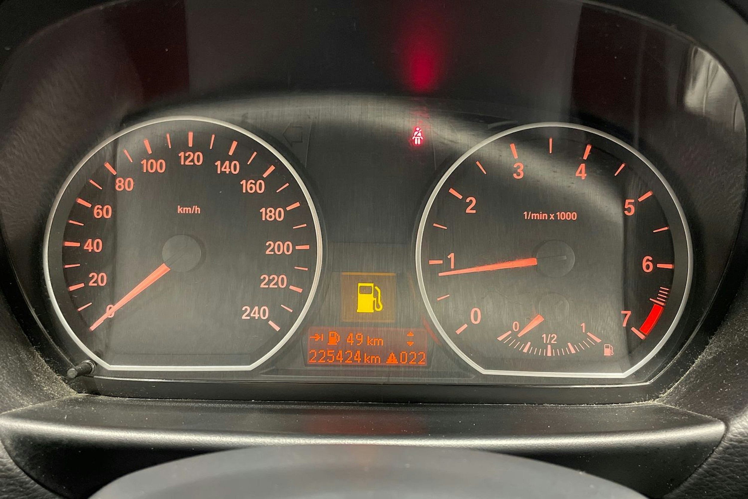 musta BMW 116 2010 kuva 15.