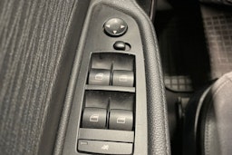musta BMW 116 2010 kuva 20.