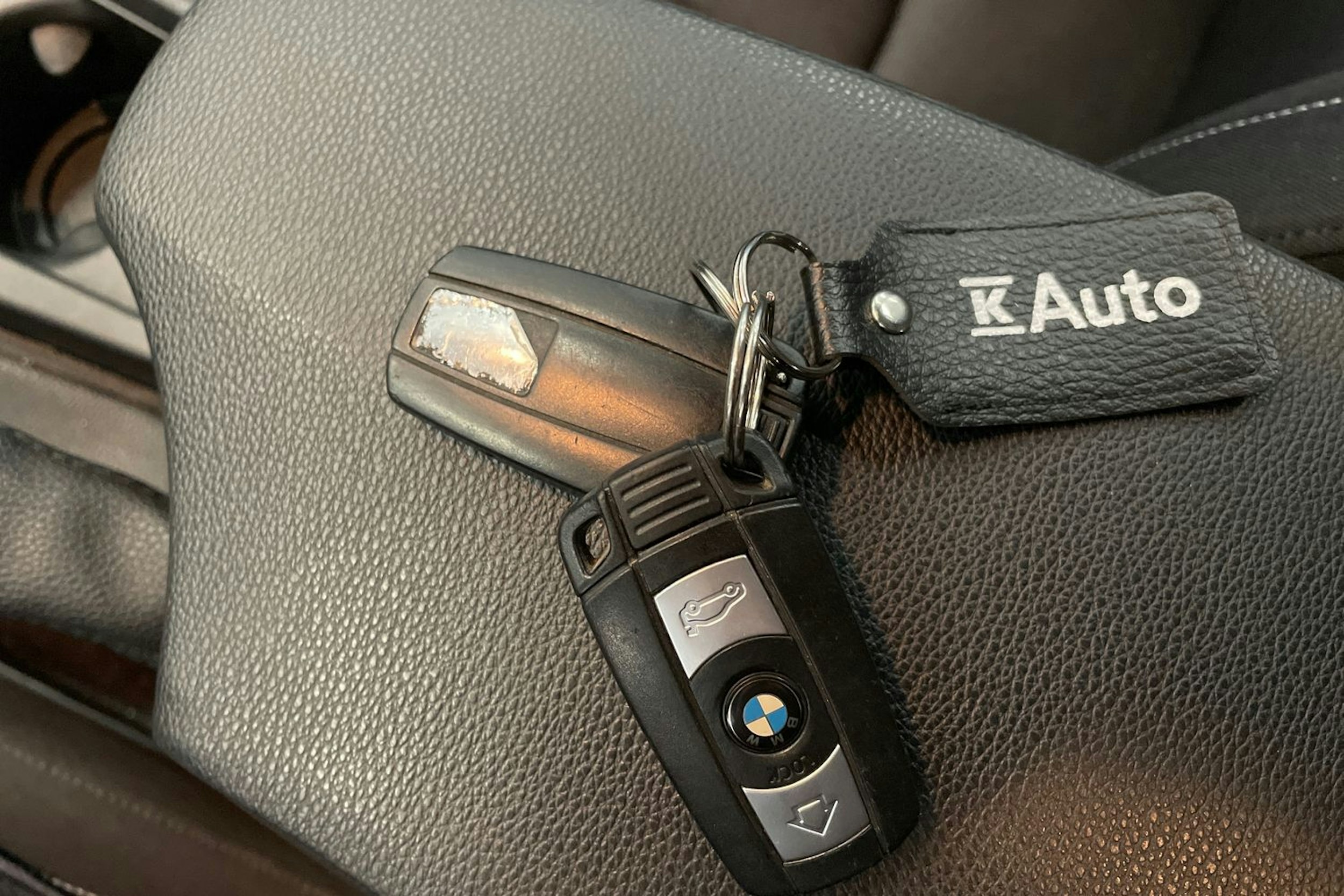 valkoinen BMW 116 2010 kuva 24.