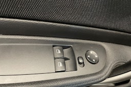 valkoinen BMW 116 2010 kuva 25.