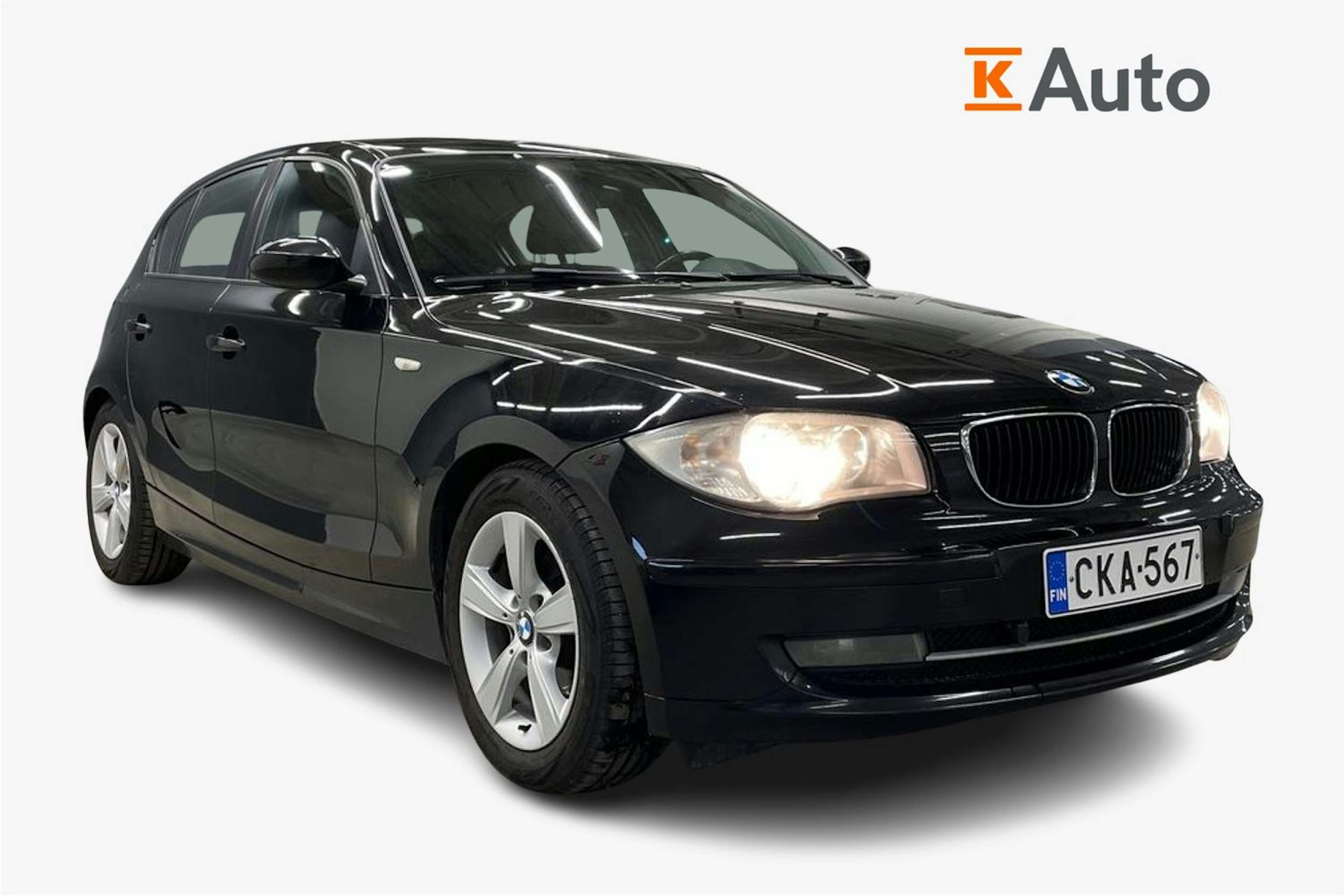 musta BMW 116 2011 kuva 1.