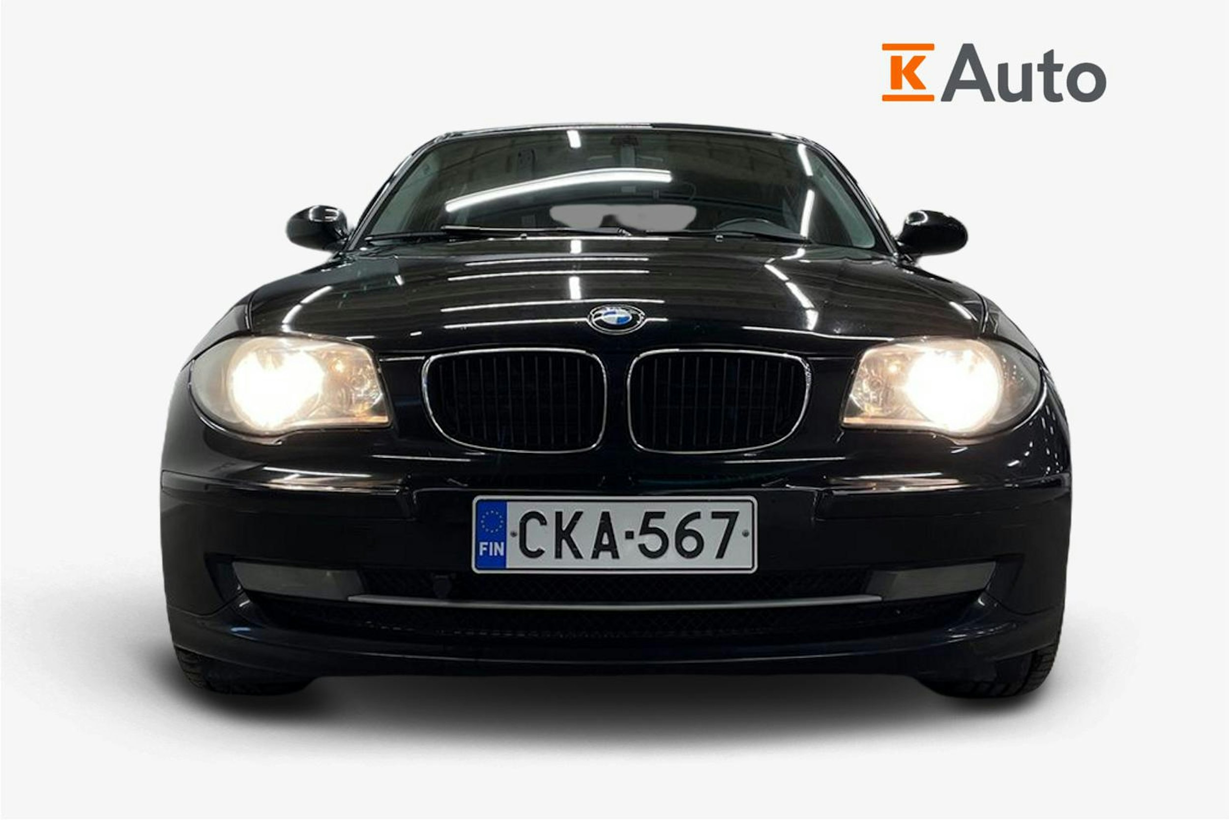 musta BMW 116 2011 kuva 5.